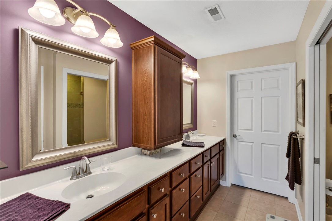 1041 Clerkenwell Ln