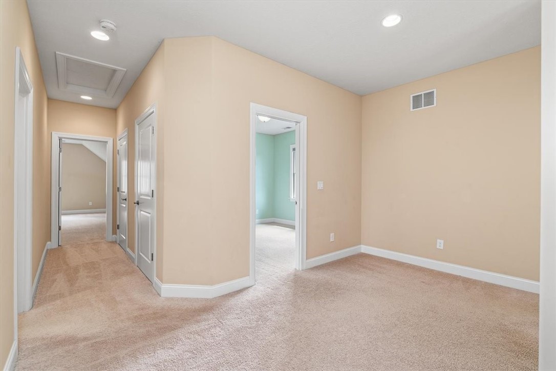 707 Onondaga Cir