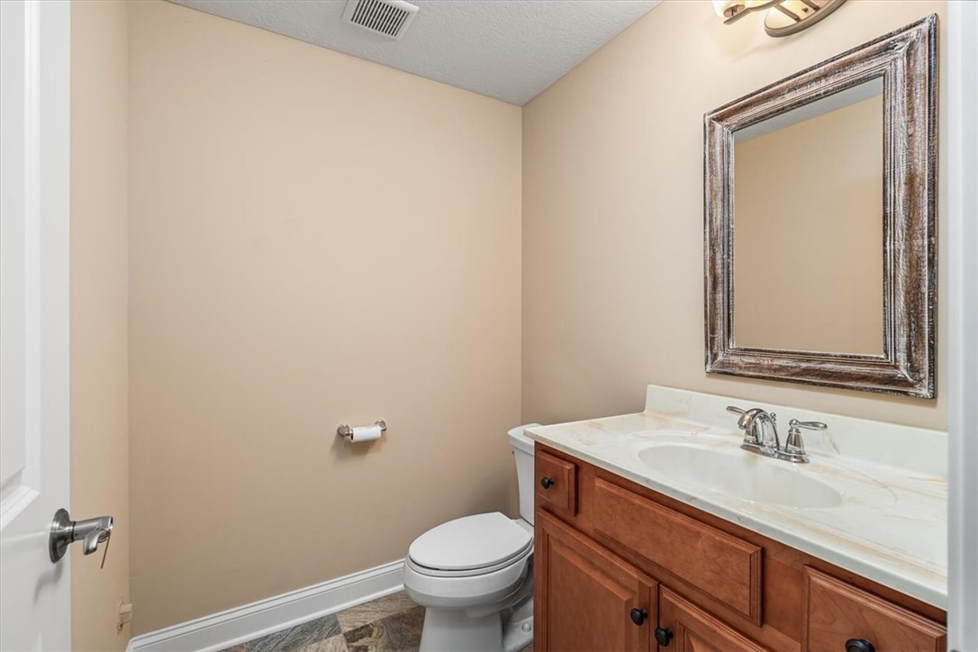 707 Onondaga Cir