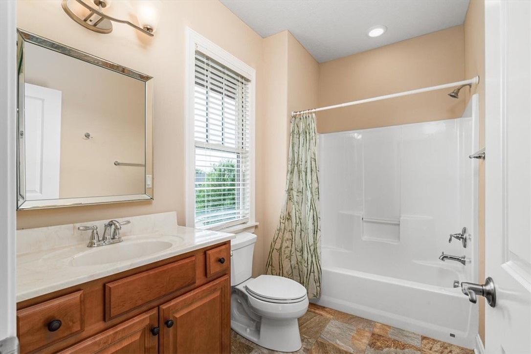 707 Onondaga Cir