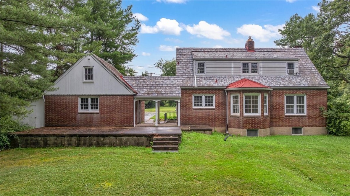 200 Crestmont Rd