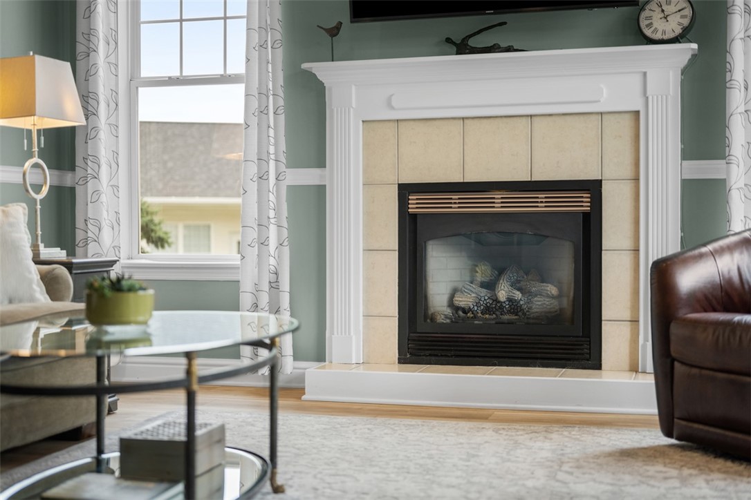 226 Adams Pointe Blvd 1