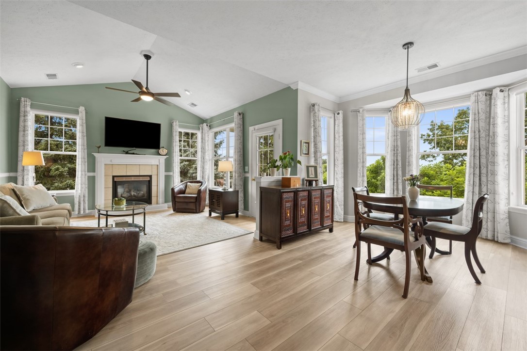 226 Adams Pointe Blvd 1