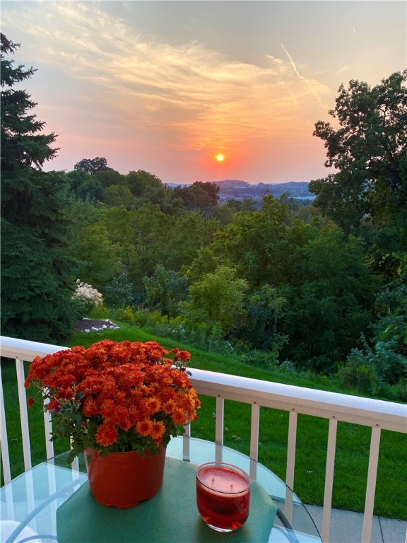 226 Adams Pointe Blvd 1