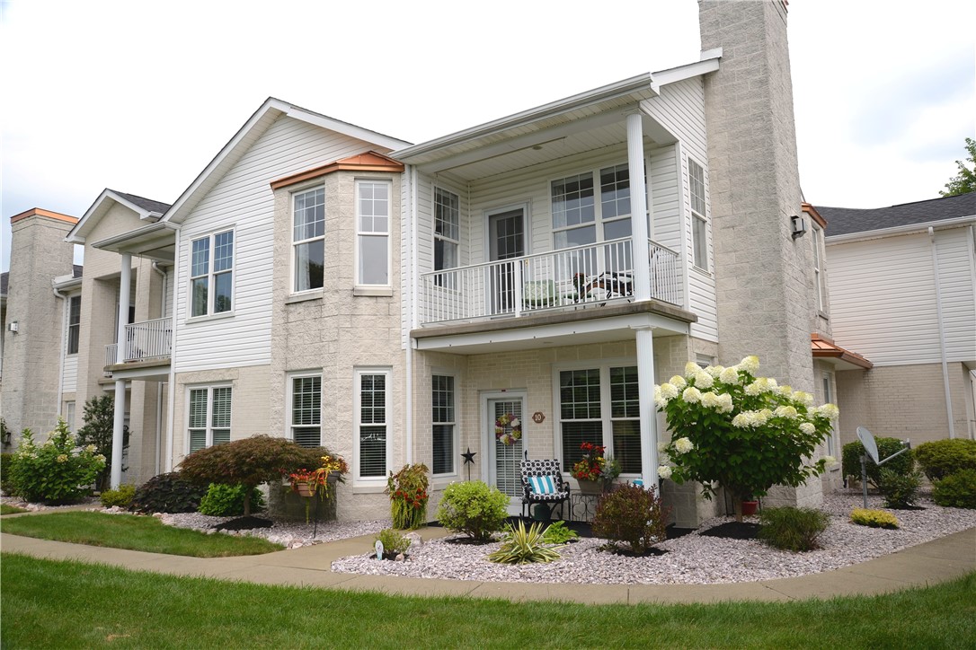 226 Adams Pointe Blvd 1