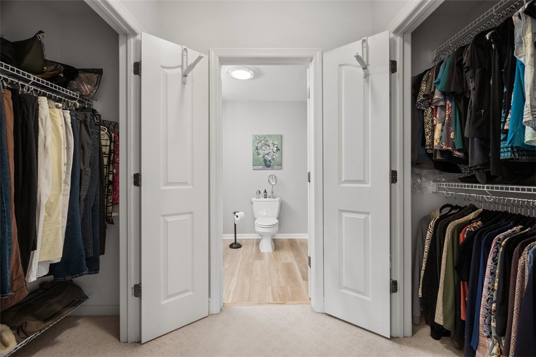 226 Adams Pointe Blvd 1