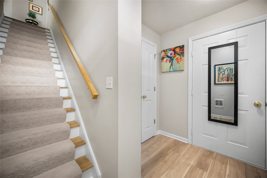 226 Adams Pointe Blvd 1