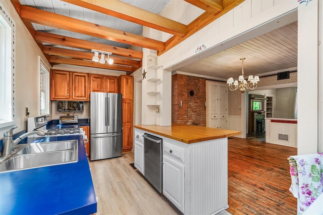 4104 Ben Miller Rd