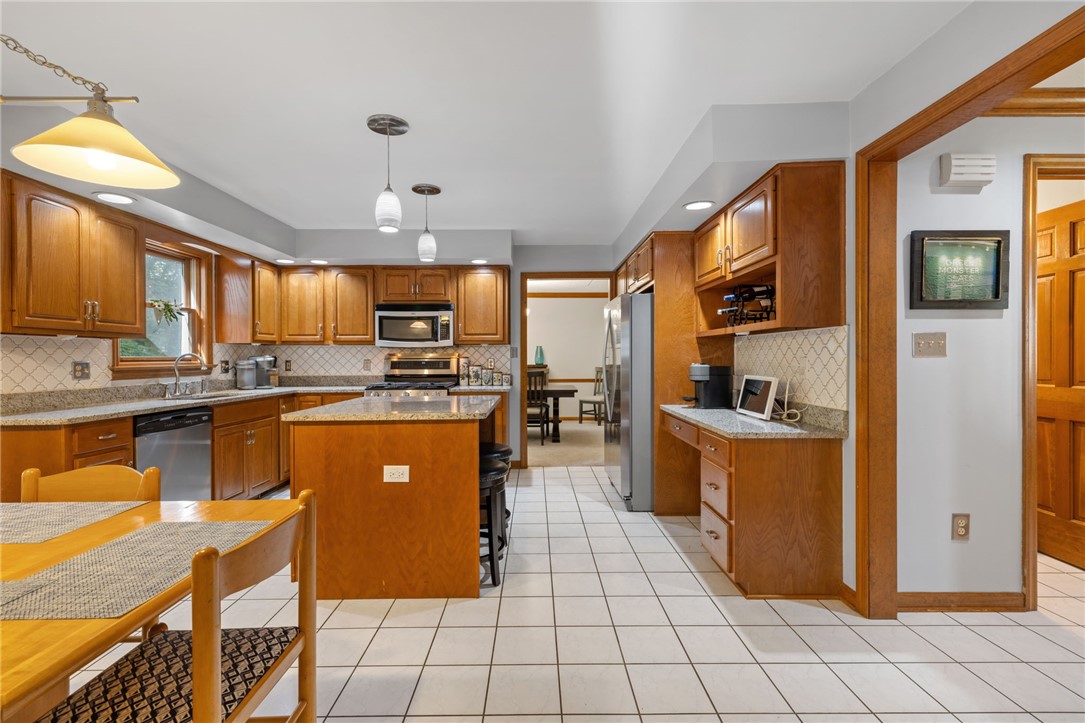 329 Cloverdale Dr