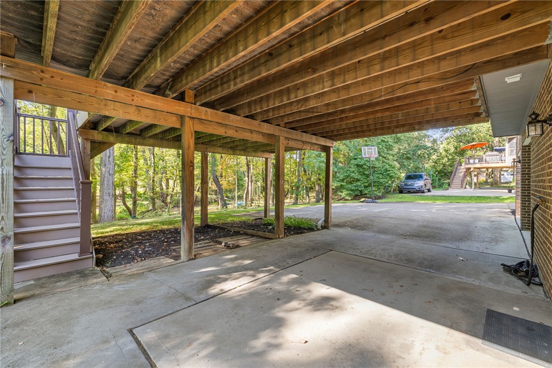 329 Cloverdale Dr