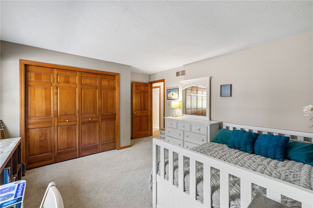 329 Cloverdale Dr