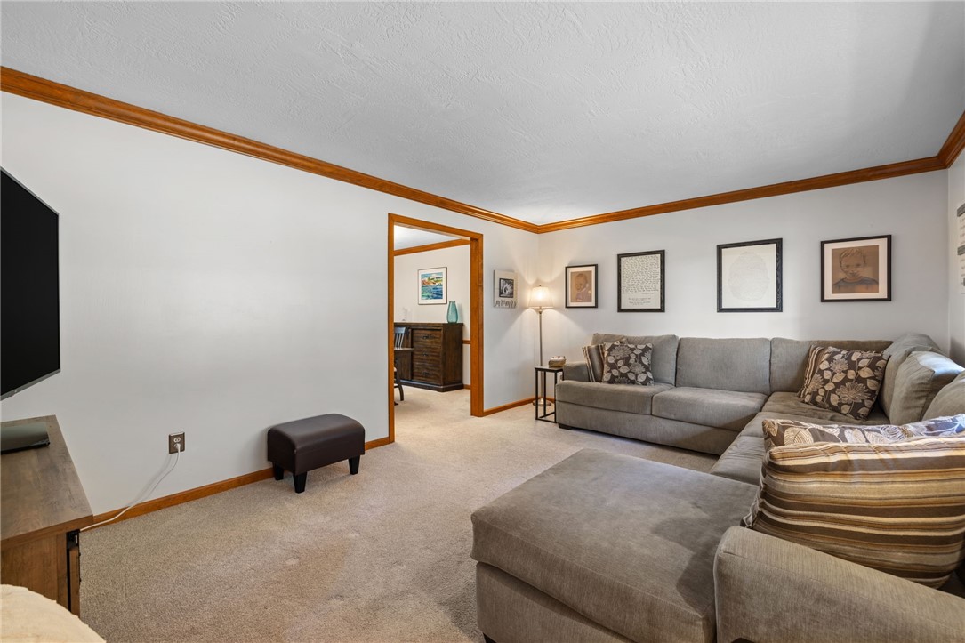 329 Cloverdale Dr