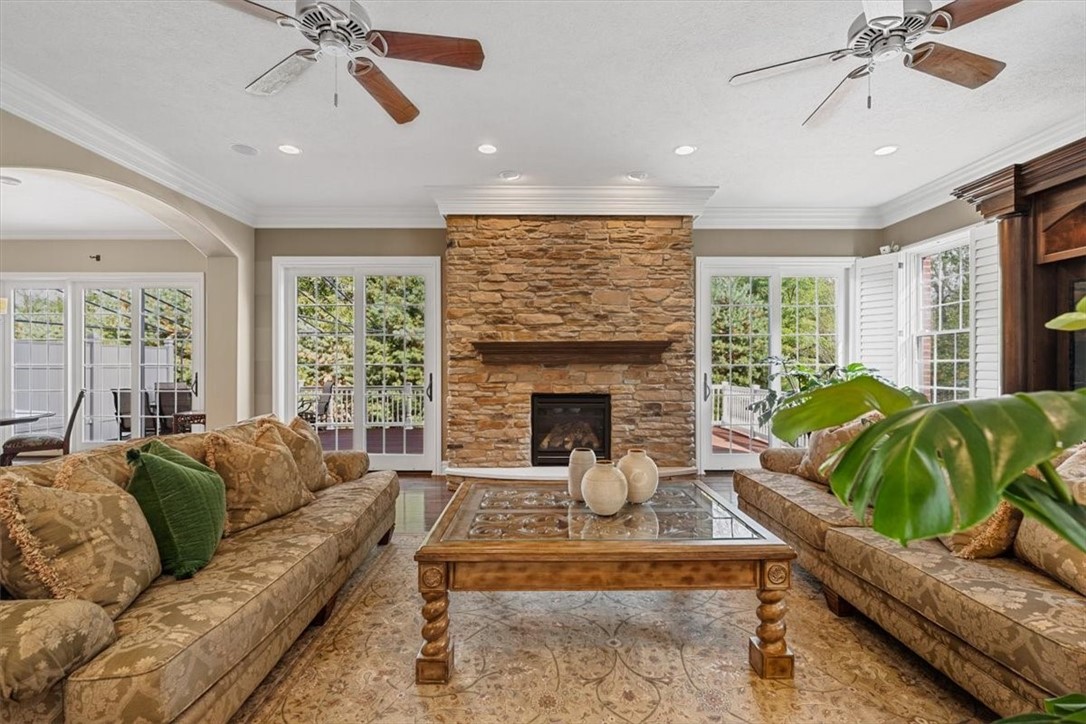 307 Georgetowne Ct