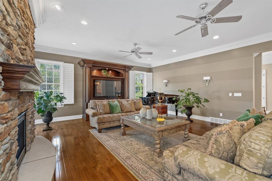 307 Georgetowne Ct