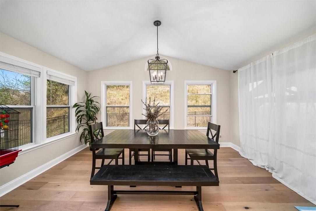 8047 Maureen Dr