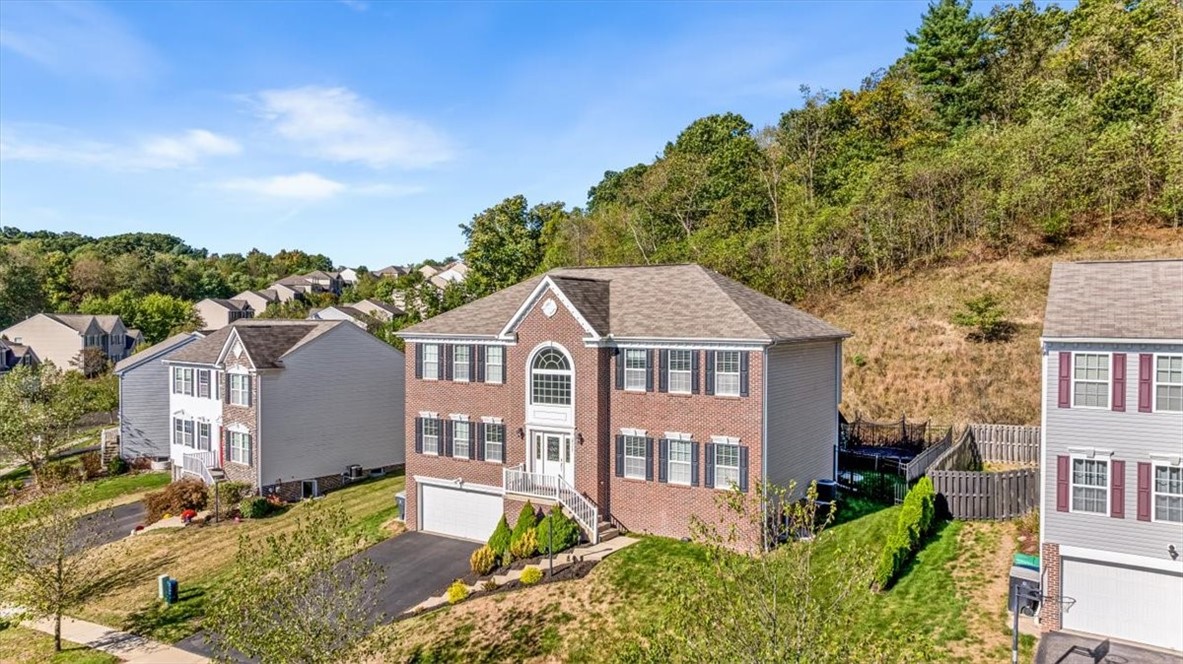 8047 Maureen Dr