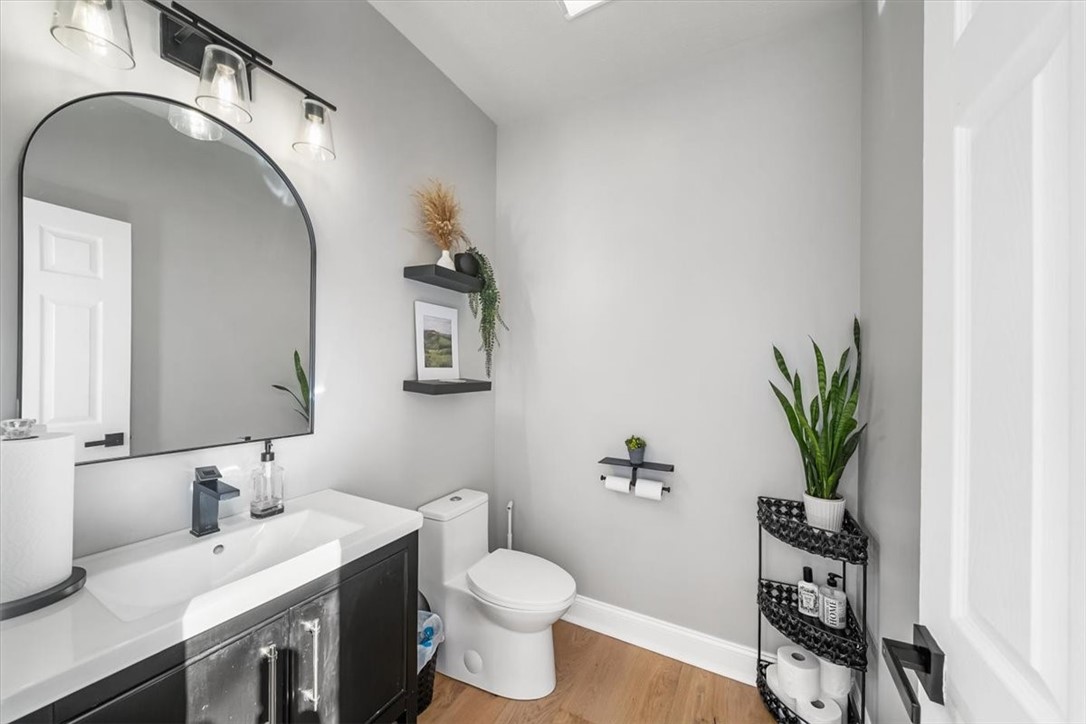 8047 Maureen Dr