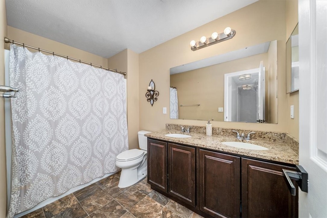 8047 Maureen Dr