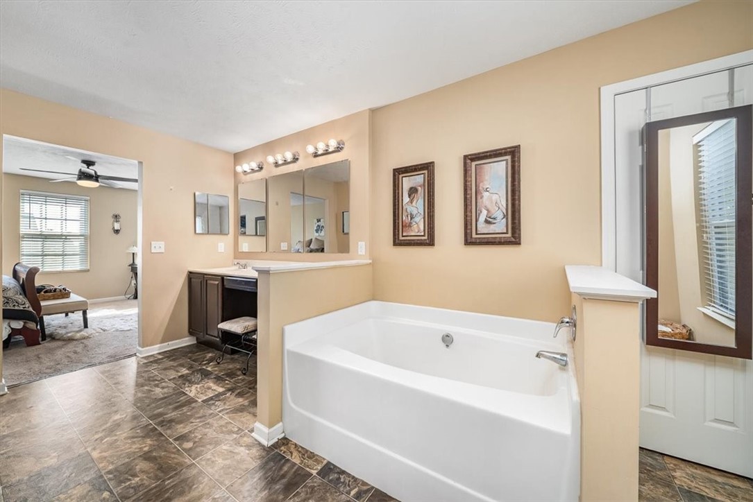 8047 Maureen Dr