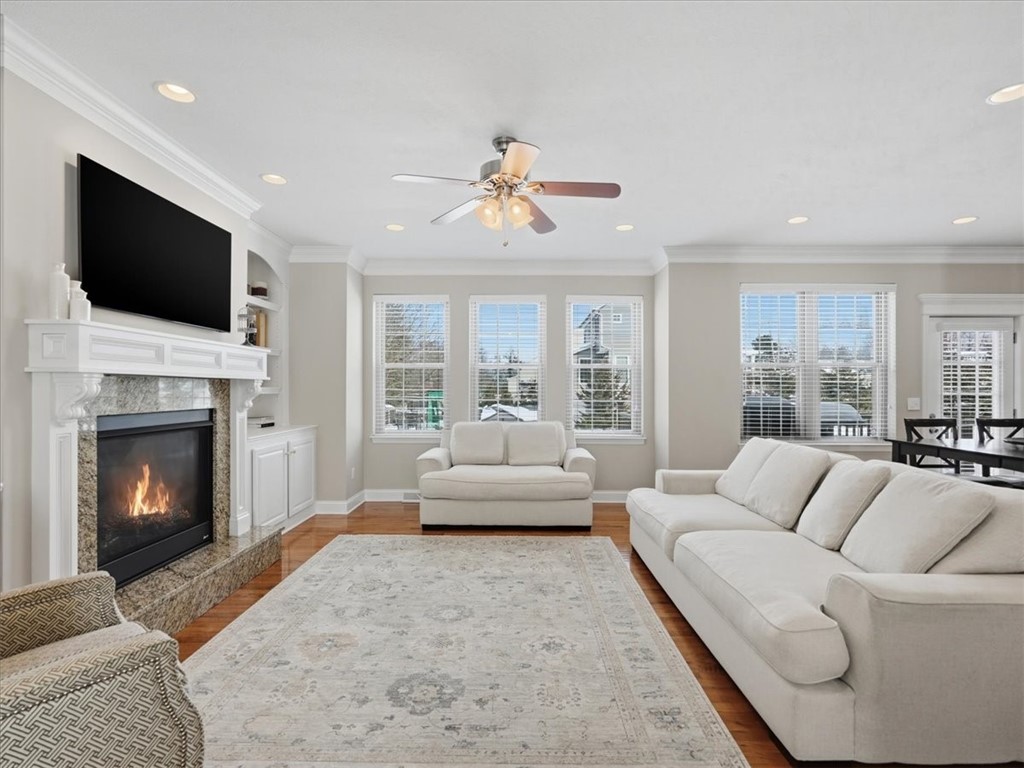 1337 Woodhill Dr Ext