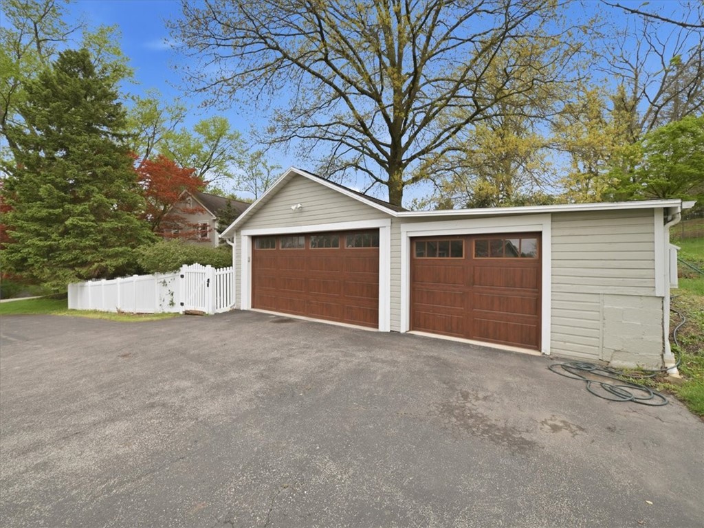 4506 Middle Rd