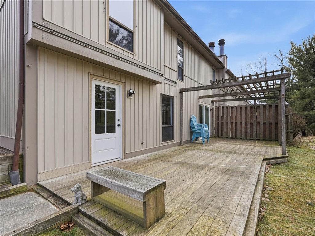 2590 Grouse Ridge #B B