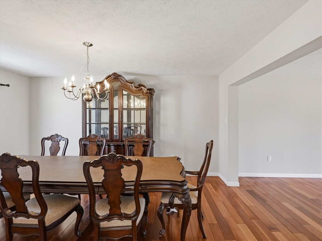 1885 Pioneer Dr