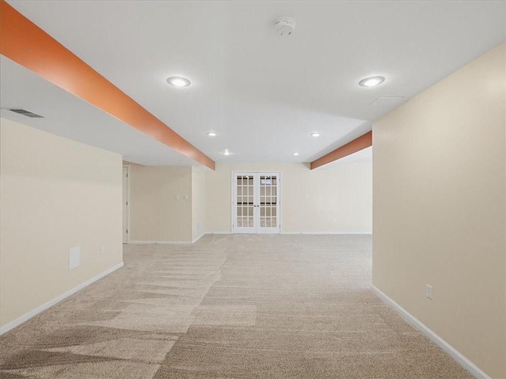 1885 Pioneer Dr