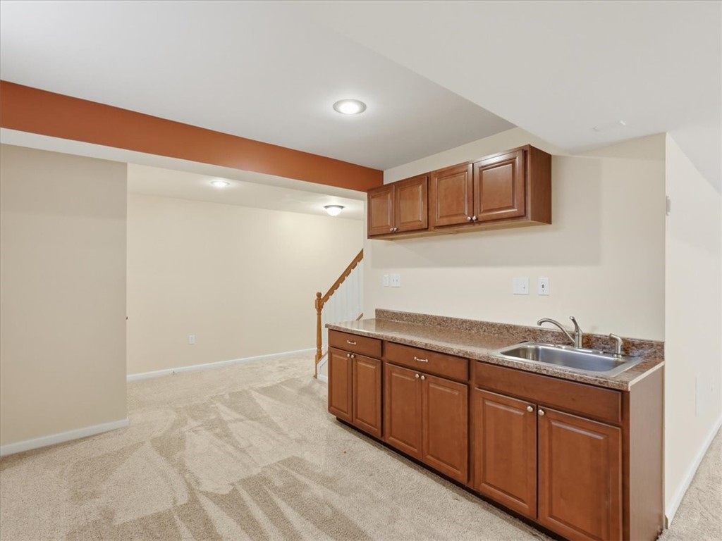 1885 Pioneer Dr