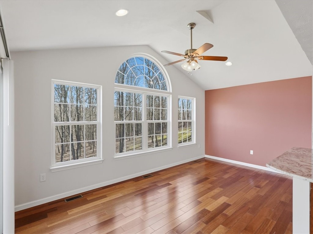1885 Pioneer Dr