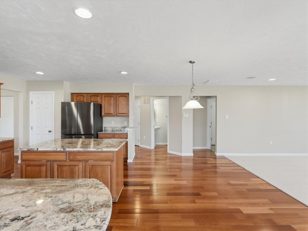 1885 Pioneer Dr