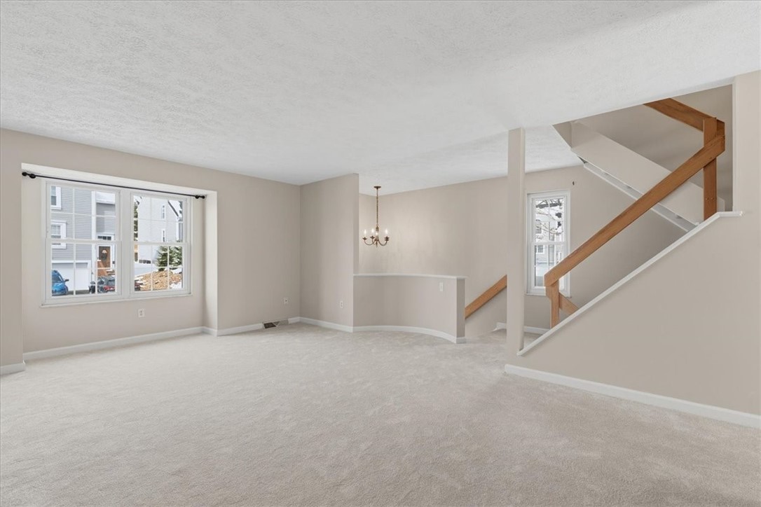 2643 Hunters Point Dr