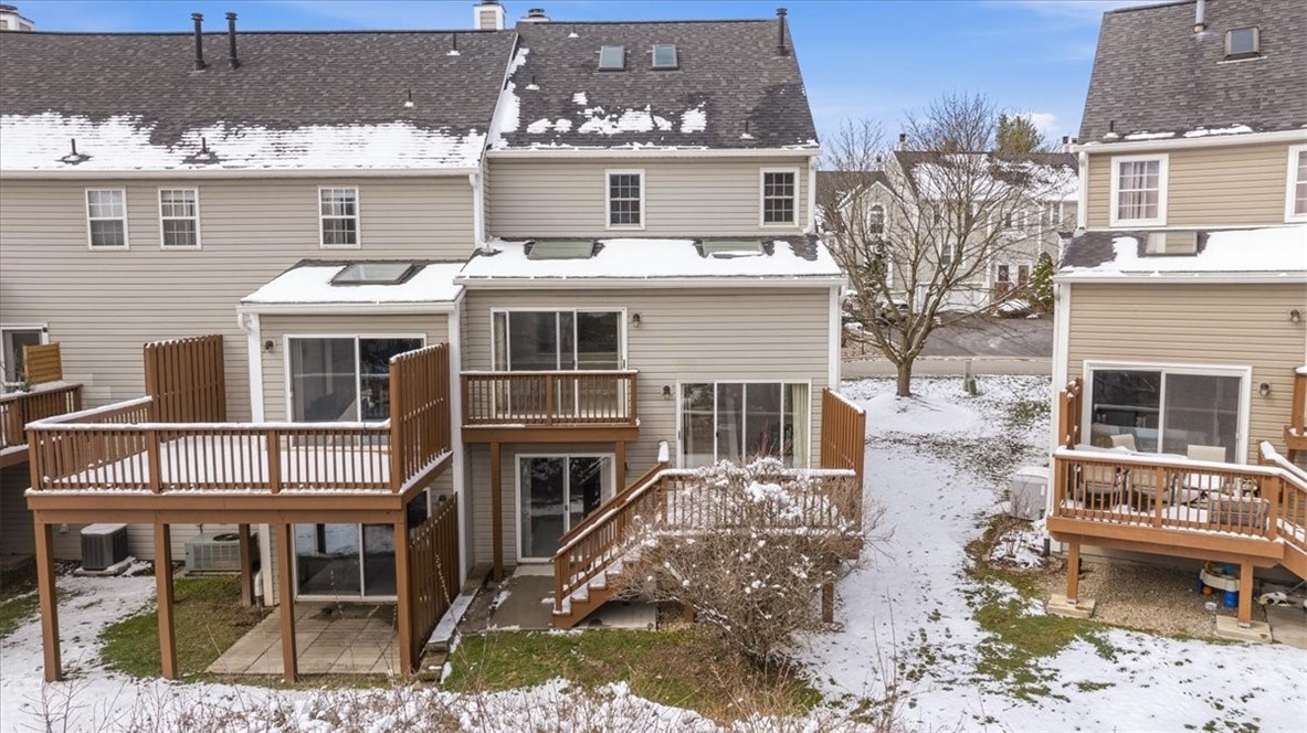 2643 Hunters Point Dr