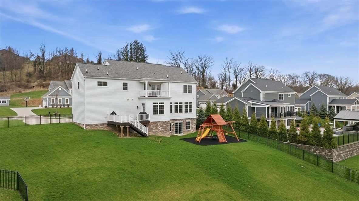 241 Tamarack Dr
