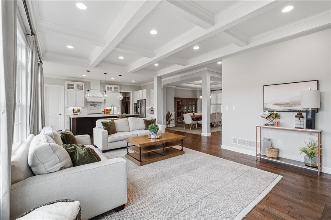 241 Tamarack Dr