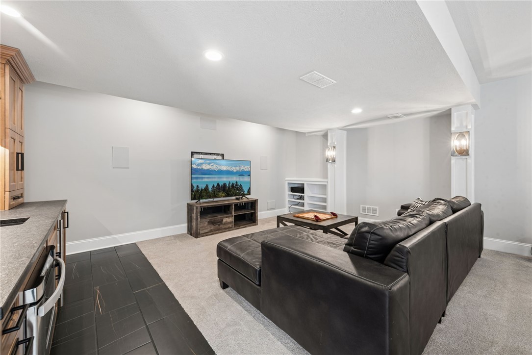 503 Ridge Ct