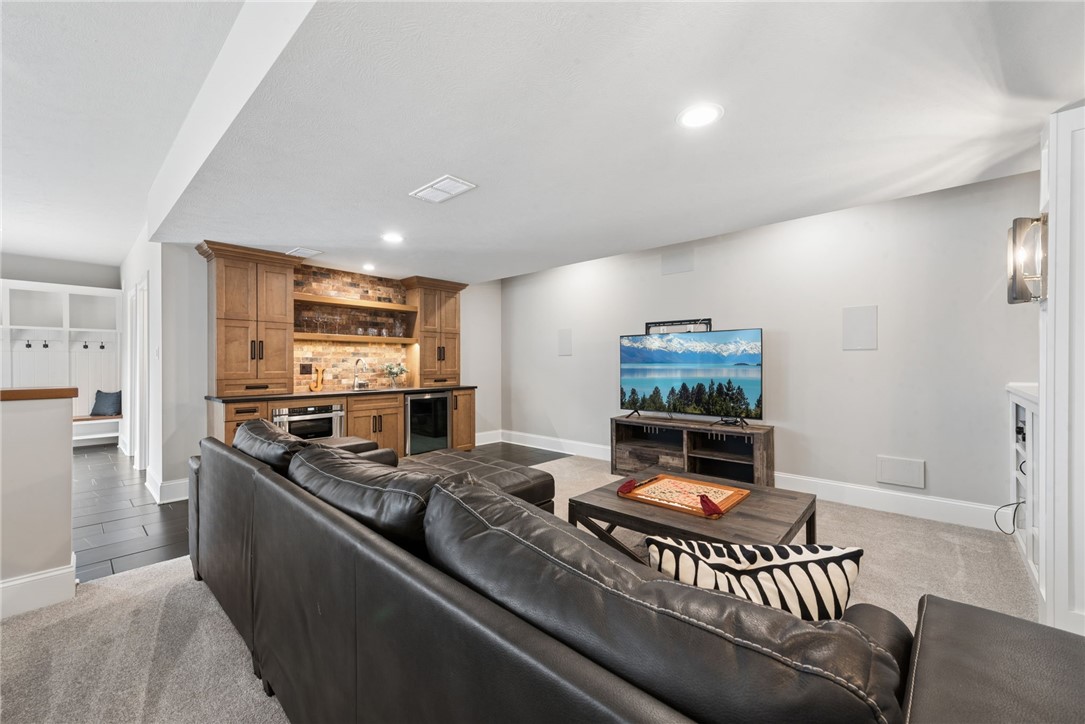 503 Ridge Ct