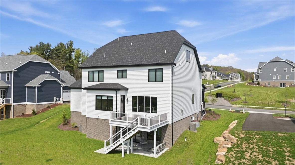 115 Amaryllis Ln