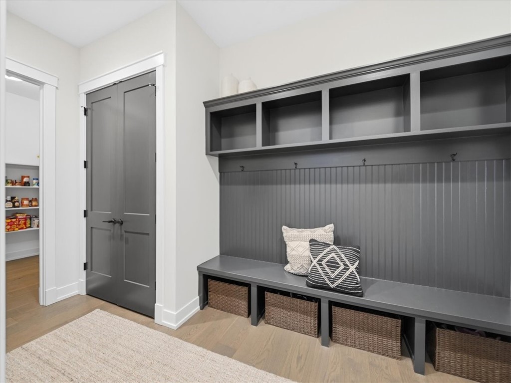 115 Amaryllis Ln