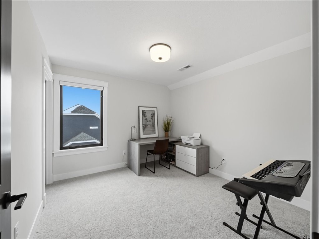 115 Amaryllis Ln