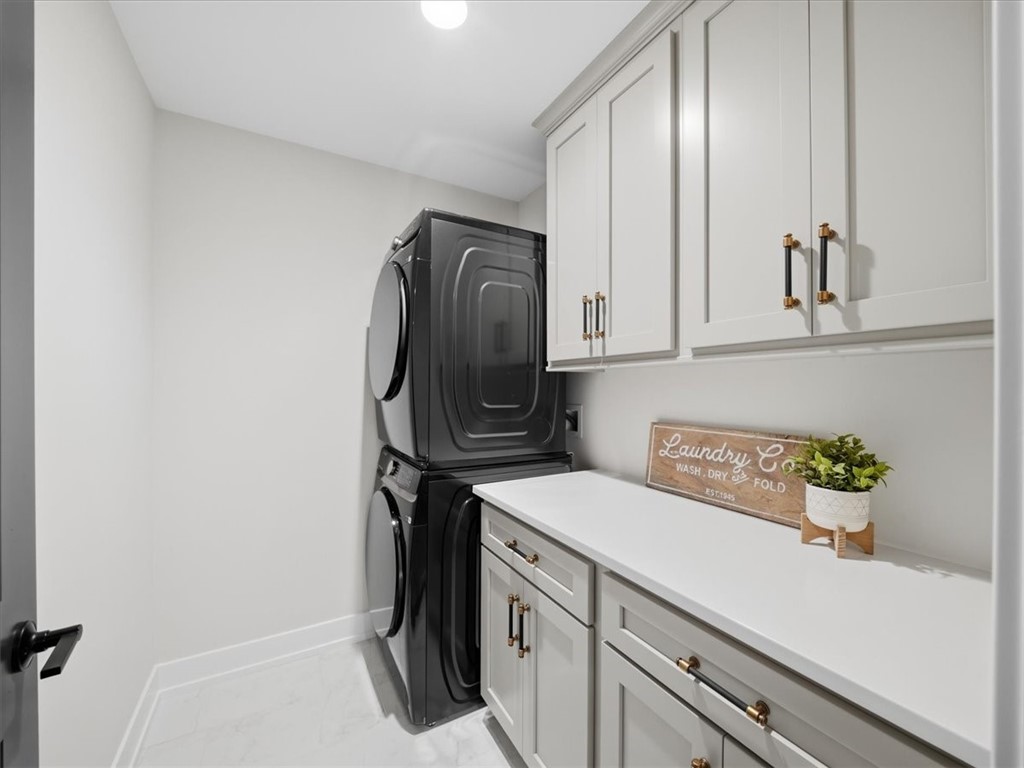115 Amaryllis Ln
