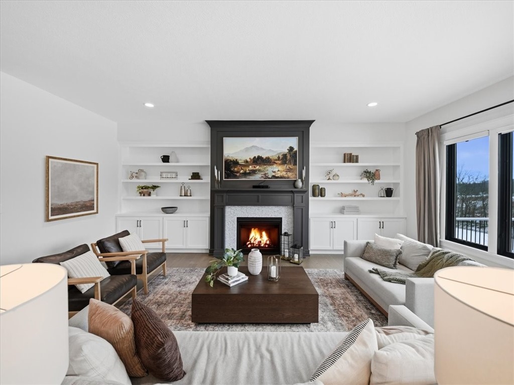 115 Amaryllis Ln