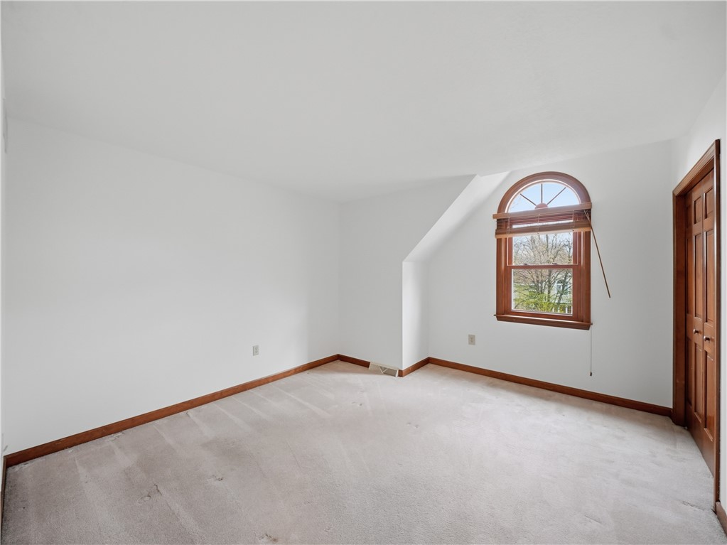 1612 Royal Oak Dr