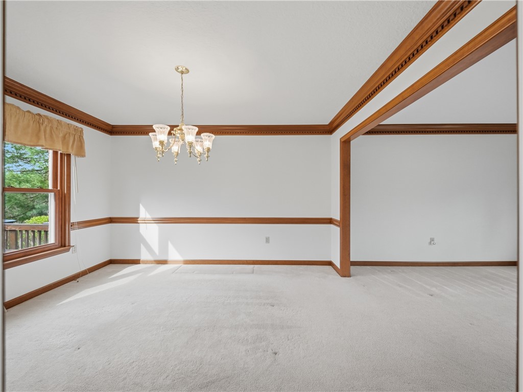 1612 Royal Oak Dr
