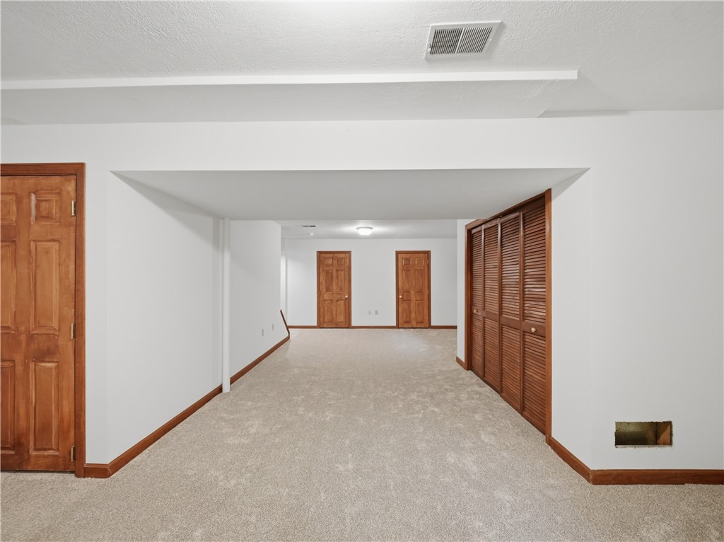 1612 Royal Oak Dr