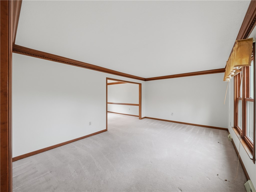 1612 Royal Oak Dr