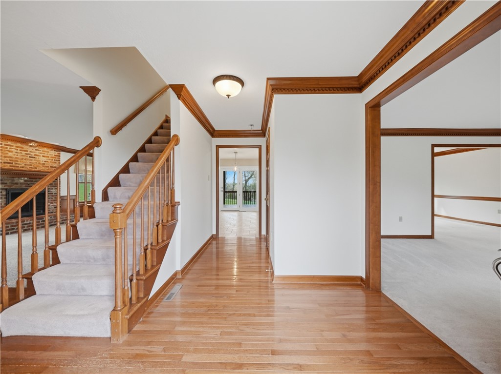 1612 Royal Oak Dr