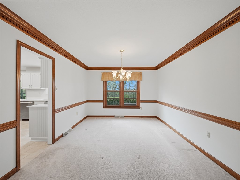 1612 Royal Oak Dr