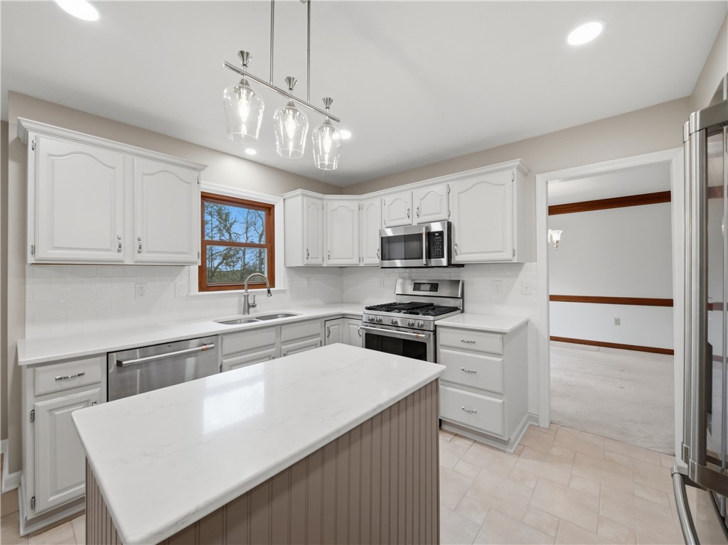 1612 Royal Oak Dr