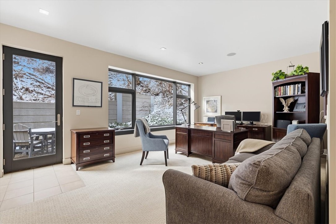 46 Windom Hill Pl